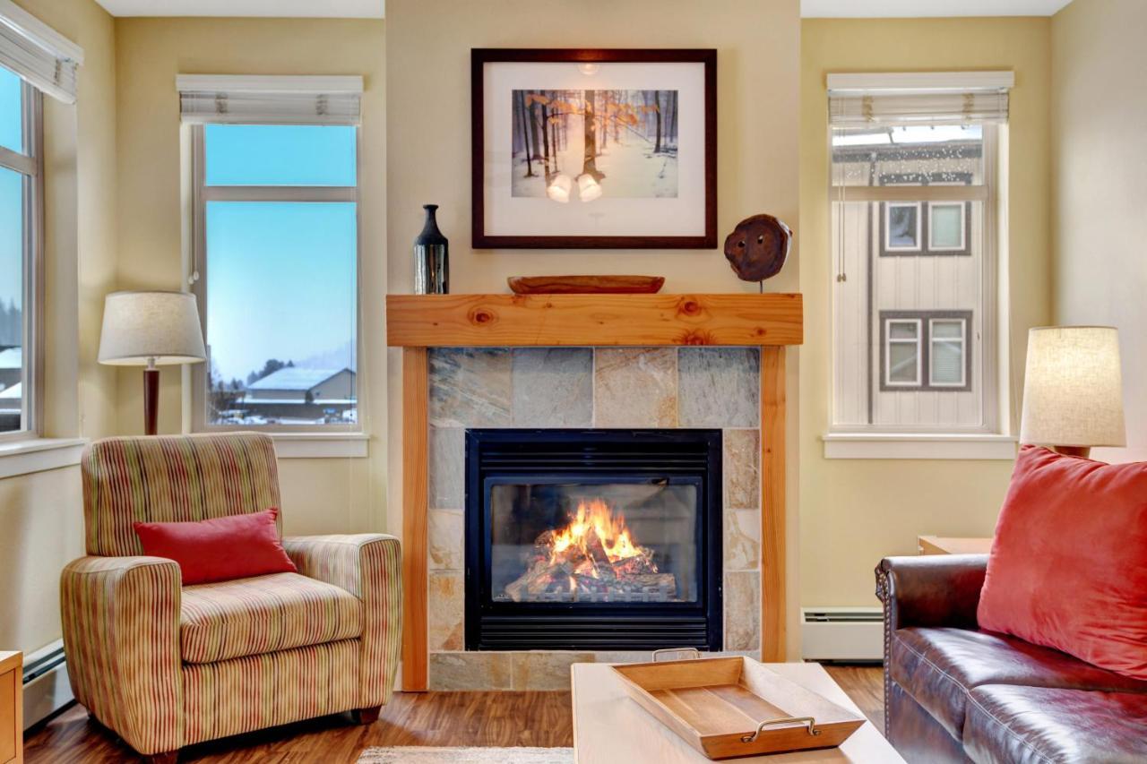 Ski In-Out Luxury Condo: Mountain Views & Hot Tub Retreat Winter Park Exterior photo