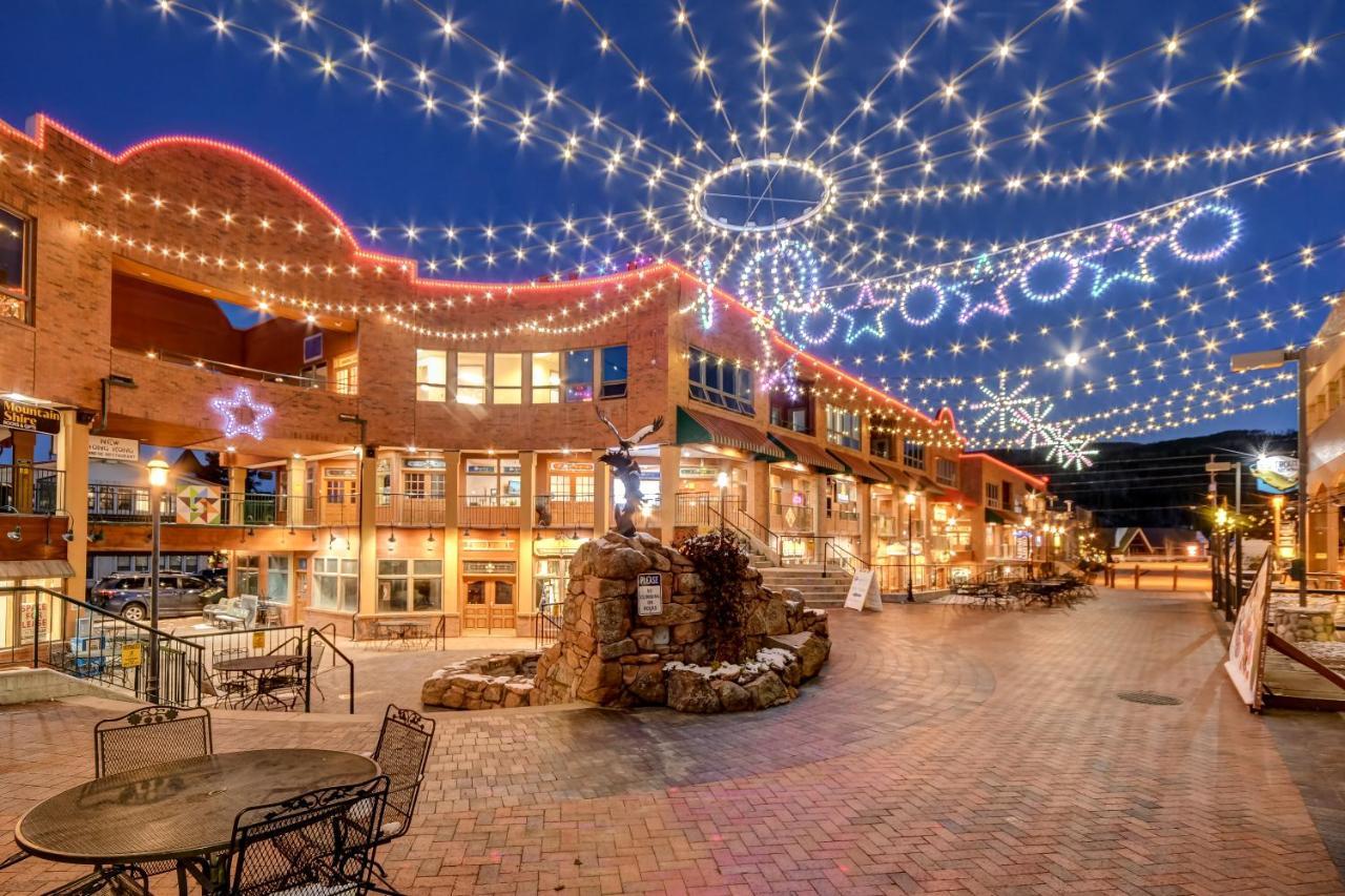 Ski In-Out Luxury Condo: Mountain Views & Hot Tub Retreat Winter Park Exterior photo